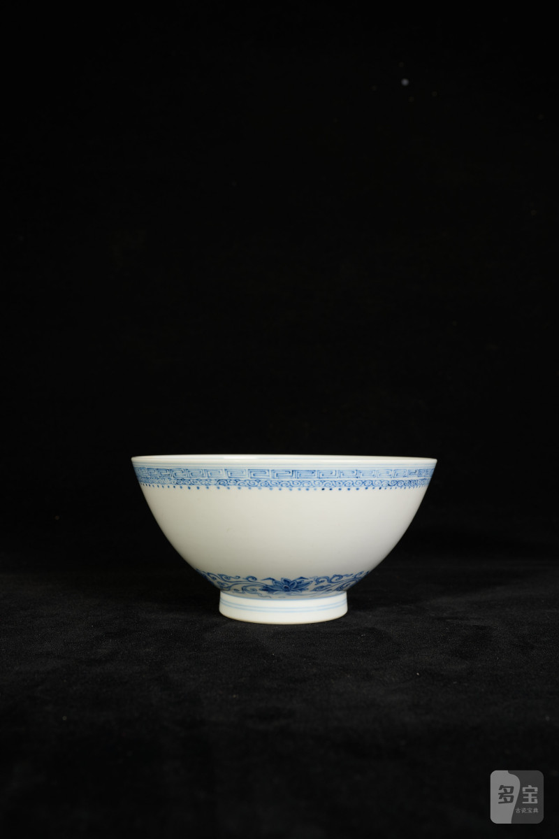 Lot838 清乾隆 青花鸡心碗 - 图3